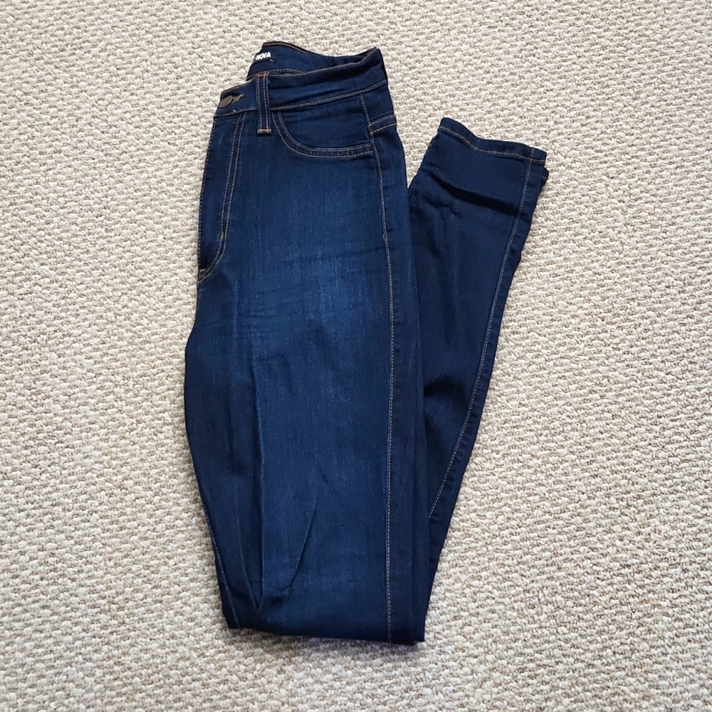 Fashion Nove Jeans
